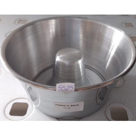 Forma de Bolo com Cone 16 x...